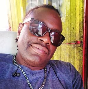 Meet your Posher, Ray